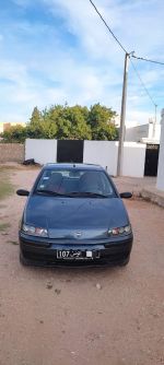 Belle voitur premier main a vendre a sfax ville