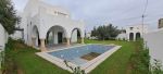 Av belle villa avec piscine et deux olivier et superficie 700m²